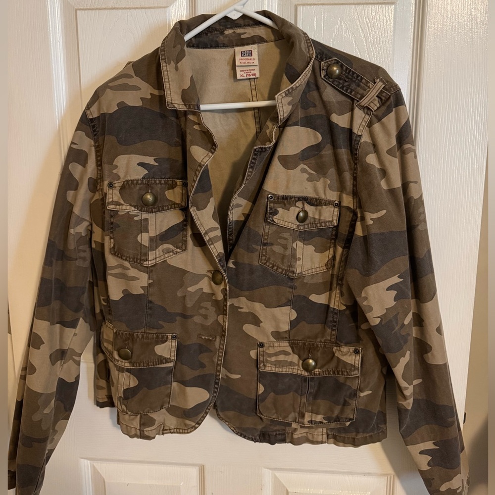 Faded Glory Ladies' Tan Camouflage Jacket